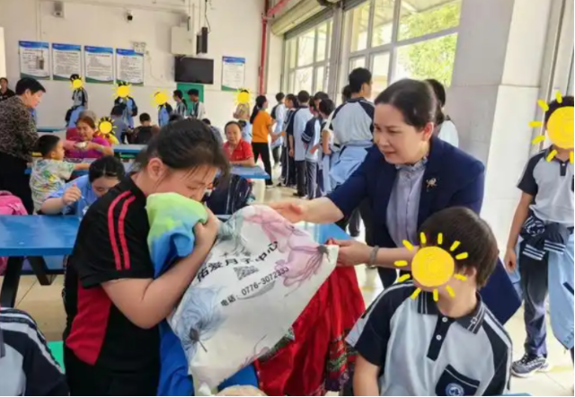 施行定制式交融為殘疾學生供給技能培養工作轉銜工作支撐