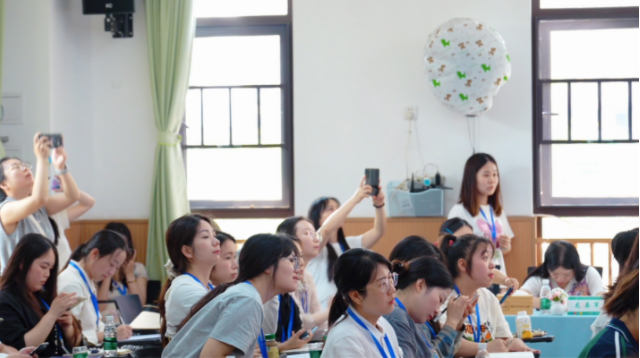 硬核方案以法守護育幼底線高標準落地落實學前教育普及普惠