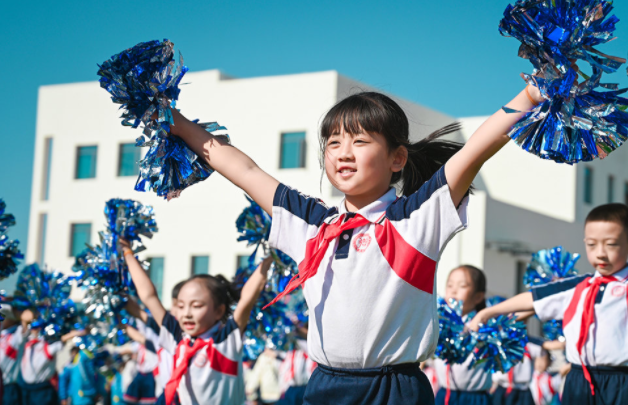 減輕課業負擔促進學生全面發展研討會采用人機協同議課形式