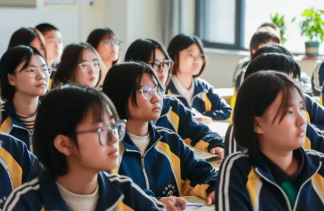 引導學生層層深化破解難題這種技能才能正在創造多維度教育價值