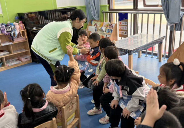 專業化活動生活化共育常態化系統培育幼兒的核心素養