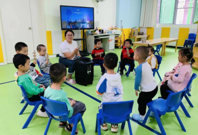 強化師資核心融通資源網絡構筑高質量的幼兒運動發展新生態