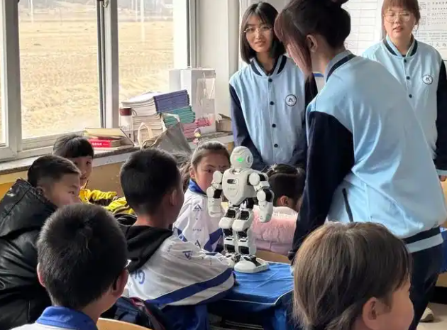 教育無需照搬城市形式完全可以依托鄉土資源走出一條發展之路