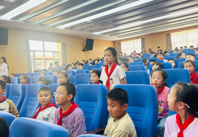 小種子中學(xué)階段學(xué)生們能夠體會(huì)實(shí)踐科學(xué)研究的全過(guò)程