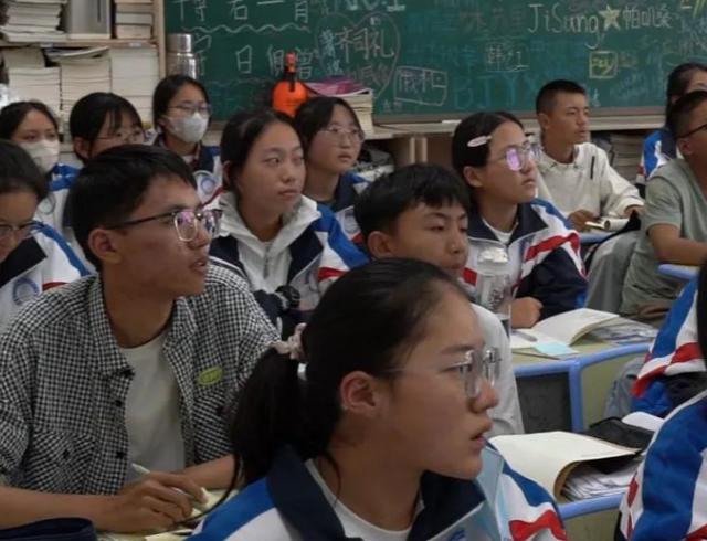 運用中平均每節課要進行4-5次的有效互動和數據反饋