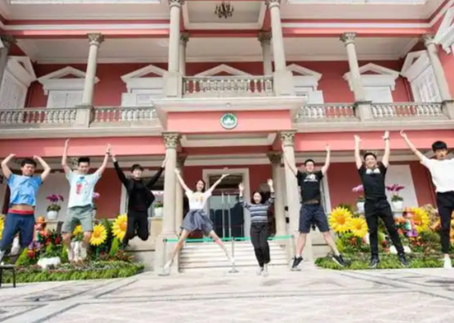 各地各高校加大方針挖潛力度積極為畢業生拓寬作業空間